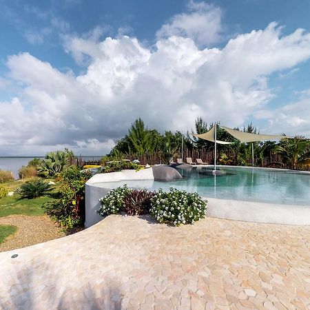Dolphin @ Swan Villas Майя-Бич Экстерьер фото