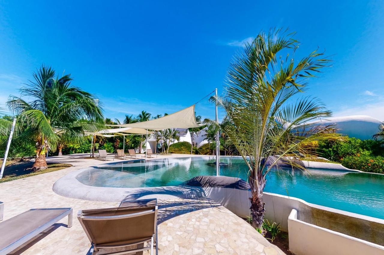 Dolphin @ Swan Villas Майя-Бич Экстерьер фото